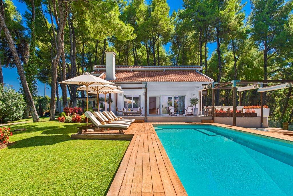 The White Villa At Sani Sani  Bagian luar foto