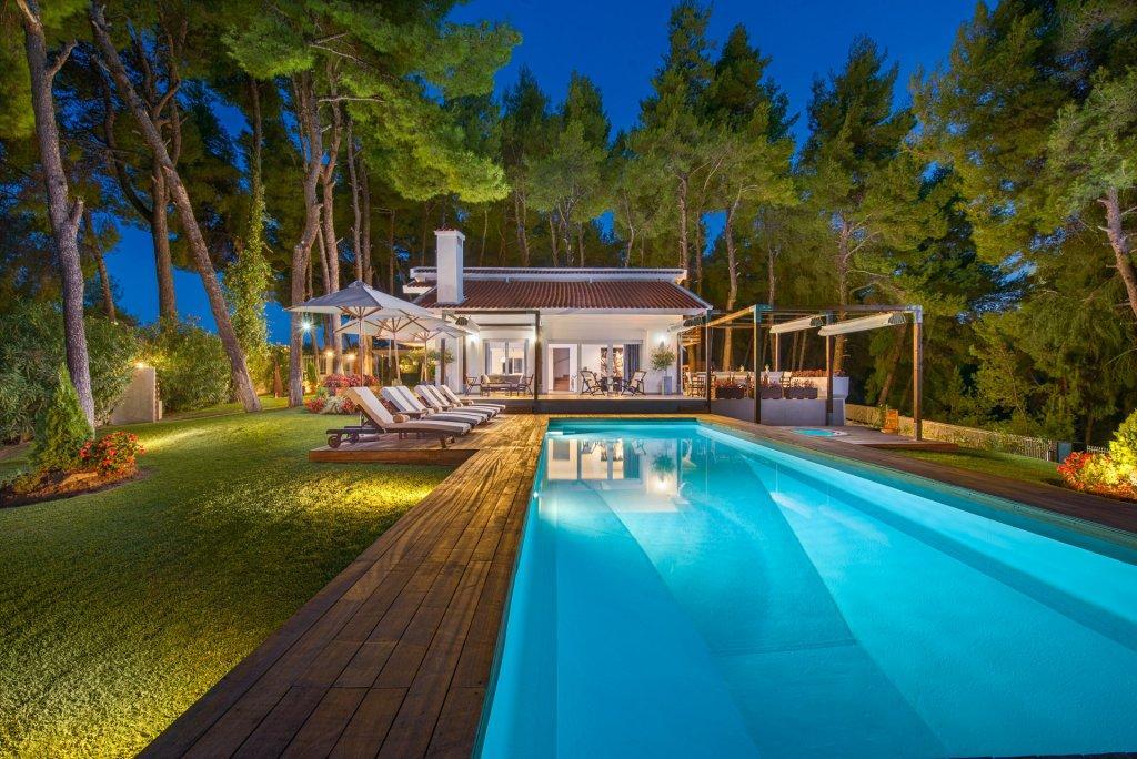 The White Villa At Sani Sani  Bagian luar foto