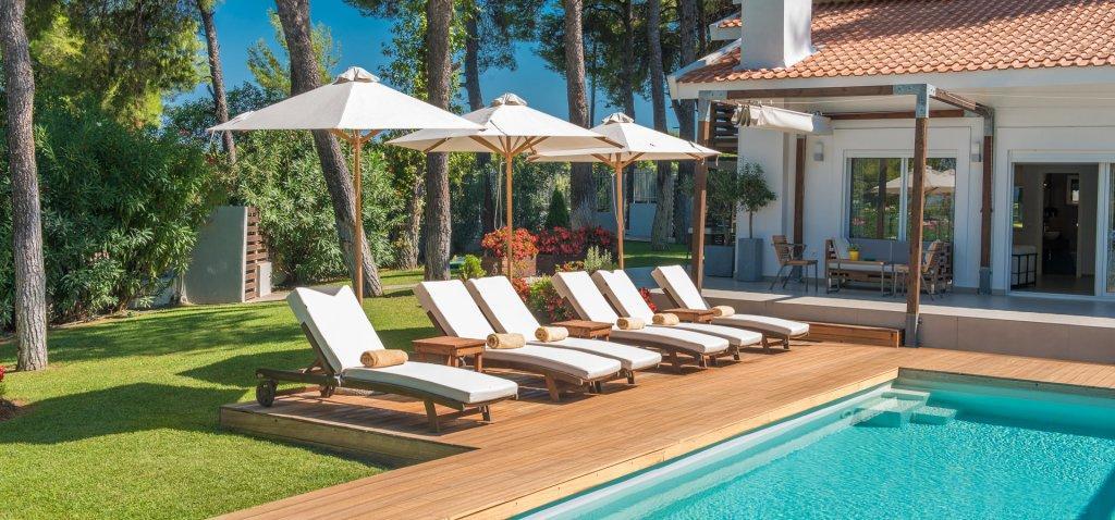 The White Villa At Sani Sani  Bagian luar foto