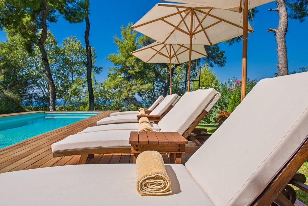 The White Villa At Sani Sani  Bagian luar foto