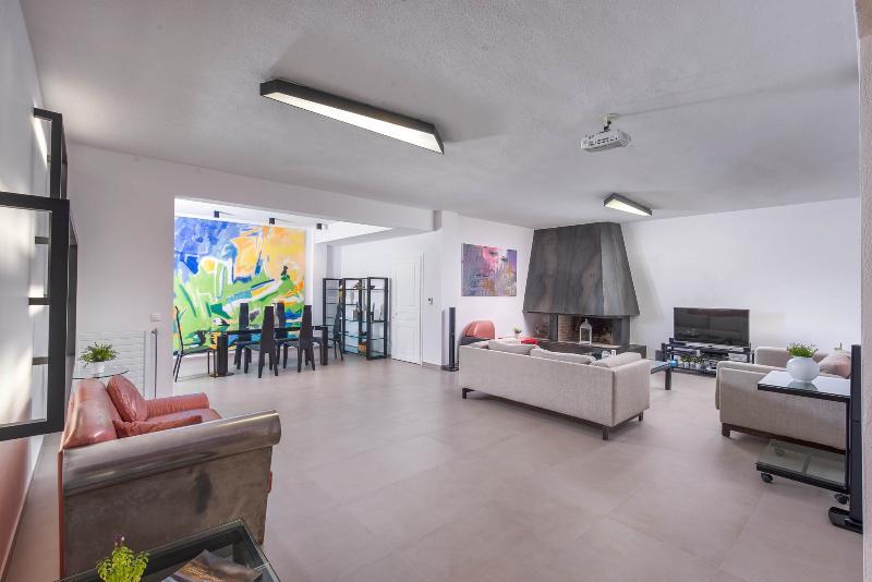 The White Villa At Sani Sani  Bagian luar foto
